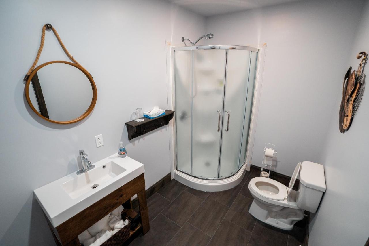Auberge Du Vieux Faubourg Sainte Anne des Monts Ngoại thất bức ảnh